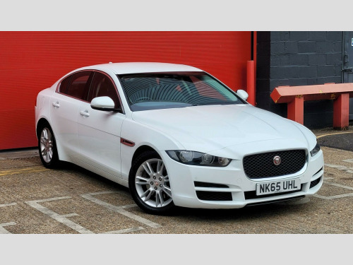 Jaguar XE  2.0 GTDi Prestige Auto Euro 6 (s/s) 4dr