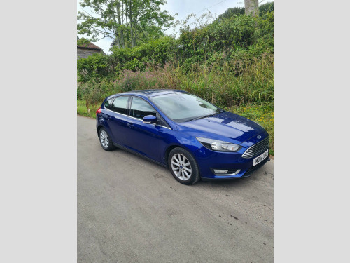 Ford Focus  1.0 T EcoBoost Titanium