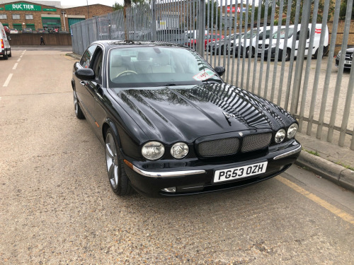 Jaguar XJ  4.2 V8 SE 4dr Auto