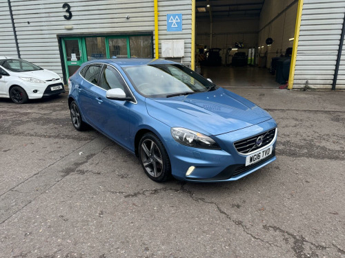 Volvo V40  2.0 R-Design D2