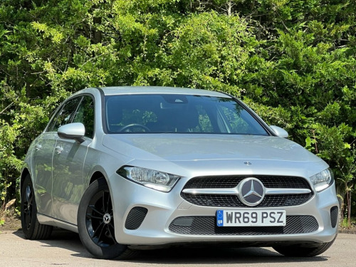 Mercedes-Benz A-Class  1.3 A 180 SE 5d 135 BHP 1 OWNER FROM NEW|VAT QUALI