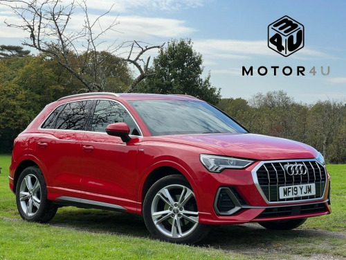 Audi Q3  1.5 TFSI CoD 35 S line SUV 5dr Petrol S Tronic Eur