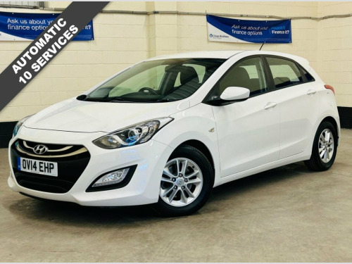 Hyundai i30  1.6 CRDi Active Hatchback 5 Door Diesel Automatic 