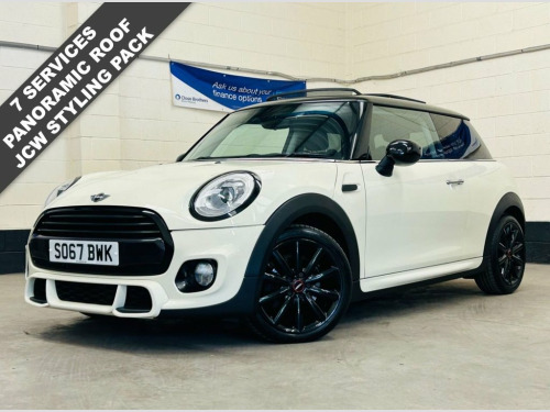MINI Hatch  1.5 Cooper Panoramic JCW Kit Hatchback 3 Door Petr