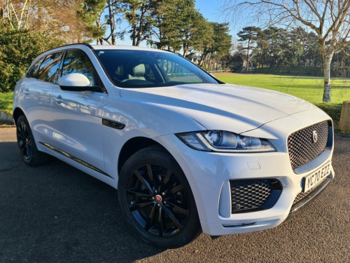 Jaguar F-PACE  2.0 D180 Chequered Flag SUV 5dr Diesel Auto AWD Eu