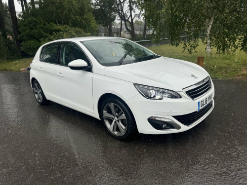 Peugeot 308  1.2 PureTech Allure Hatchback 5dr Petrol EAT Euro 