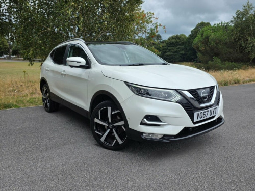 Nissan Qashqai  1.6 dCi Tekna SUV 5dr Diesel XTRON Euro 6 (s/s) (1