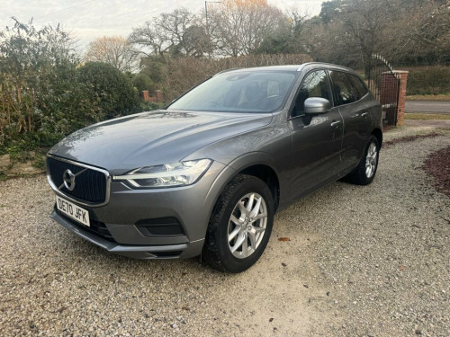 Volvo XC60  2.0 B5 MHEV Momentum SUV 5dr Petrol Hybrid Auto Eu 