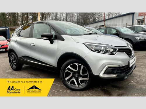 Renault Captur  ICONIC TCE