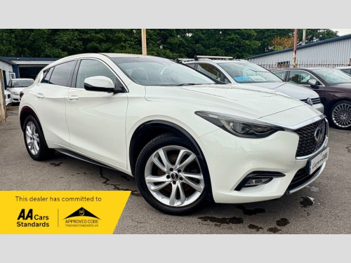 Infiniti Q30 SE D