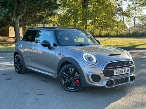 MINI Hatch  2.0 JOHN COOPER WORKS 3d 228 BHP CHILI PACK, FULL 