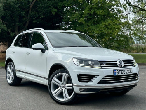 Volkswagen Touareg  3.0 TDI V6 BlueMotion Tech R-Line Plus SUV 5dr Die