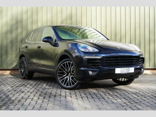 Porsche Cayenne  3.0 V6 E-Hybrid S TiptronicS 4WD Euro 6 (s/s) 5dr 