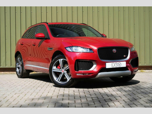 Jaguar F-PACE  3.0 D300 V6 S Auto AWD Euro 6 (s/s) 5dr