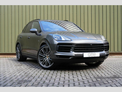 Porsche Cayenne  3.0 V6 E-Hybrid 14.1kWh TiptronicS 4WD Euro 6 (s/s) 5dr (3.6kW Charger)