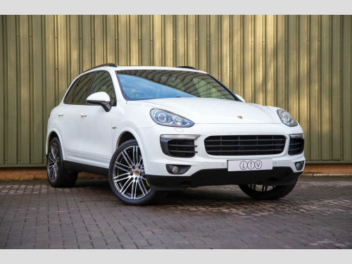 Porsche Cayenne  3.0 V6 E-Hybrid S Platinum Edition TiptronicS 4WD Euro 6 (s/s) 5dr 