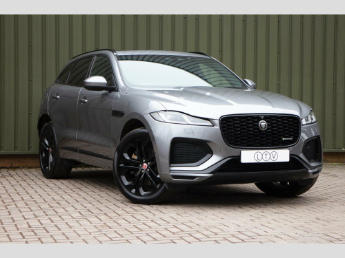 Jaguar F-PACE  3.0 D300 MHEV R-Dynamic SE Auto AWD Euro 6 (s/s) 5dr 