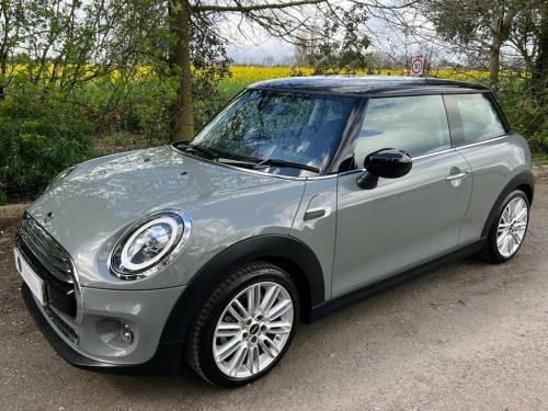 MINI Hatch  1.5 COOPER EXCLUSIVE 3d 134 BHP Finance available.