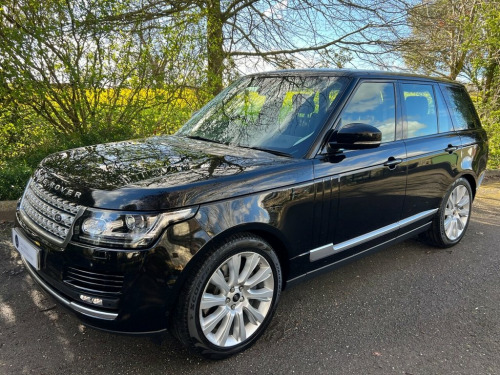 Land Rover Range Rover  4.4 SDV8 VOGUE 5d 339 BHP As New. Opening Panorami