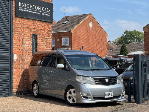 Toyota Alphard -