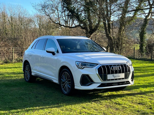 Audi Q3  1.5 TFSI CoD 35 S line SUV 5dr Petrol Manual Euro  