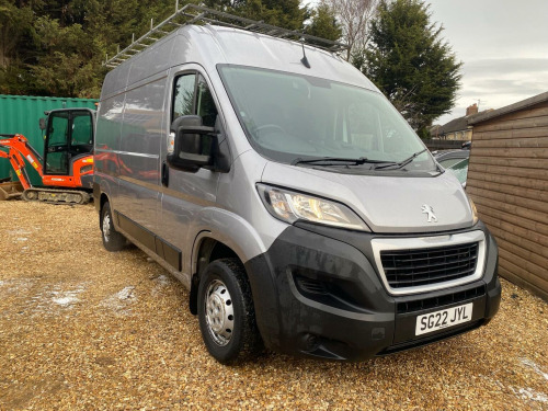 Peugeot Boxer  2.2 BlueHDi 335 Professional L2 H2 Euro 6 (s/s) 5dr 