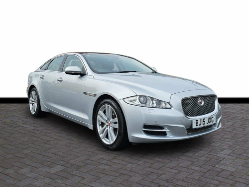 Jaguar XJ  3.0d V6 Premium Luxury Saloon 4dr Diesel Auto Euro