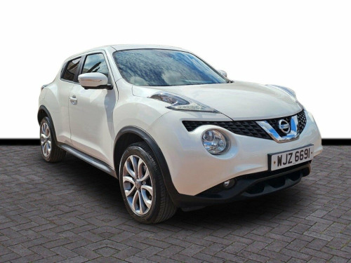 Nissan Juke  1.6 Tekna SUV 5dr Petrol XTRON Euro 5 (117 ps) 6 m