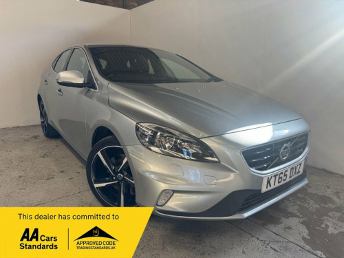 Volvo V40  2.0 D3 R-Design Nav Hatchback 5dr Diesel Manual Eu