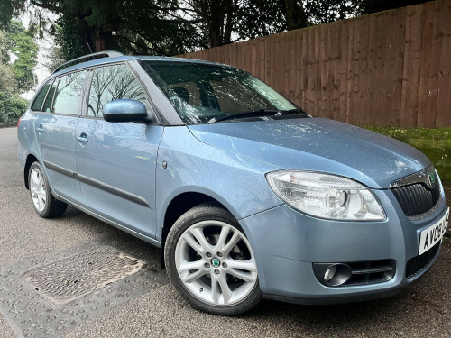 Skoda Fabia  1.4 16V 3 Estate 5dr Petrol Manual (155 g/km, 85 bhp)