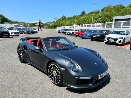 Porsche 911  911 Turbo S 991.2 Convertible 3.8T (580 ps) PTS Ca