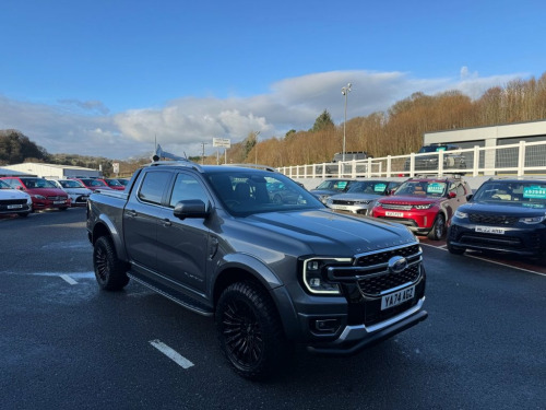 Ford Ranger  PLATINUM 3.0 V6 Diesel OBSIDIAN Wide Arch Pack 240