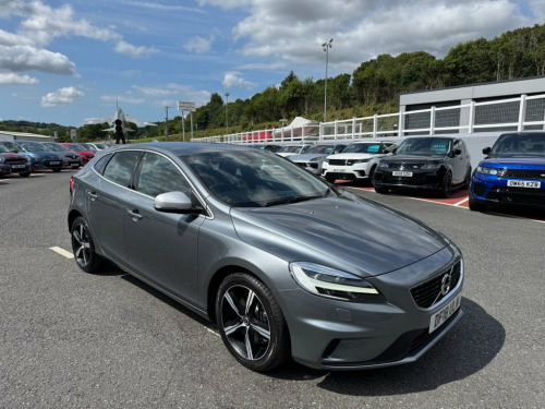 Volvo V40  1.5 T2 GPF R-Design Nav Plus Hatchback 5dr Petrol 