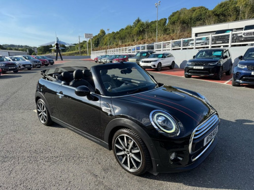 MINI Convertible  1.5 Cooper Exclusive Convertible 2dr Petrol Steptr