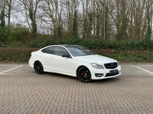 Mercedes-Benz C-Class C220 2.1 C220 CDI BlueEfficiency AMG Sport Coupe 2dr Di