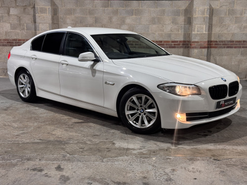 BMW 5 Series  2.0 520d SE Saloon 4dr Diesel Auto Euro 5 (s/s) (184 ps)