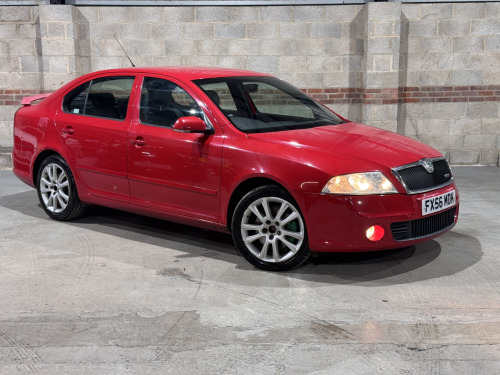 Skoda Octavia  2.0 TFSI vRS Hatchback 5dr Petrol Manual Euro 4 (200 ps)