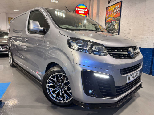 Vauxhall Vivaro  1.5 Turbo D 2700 Sportive