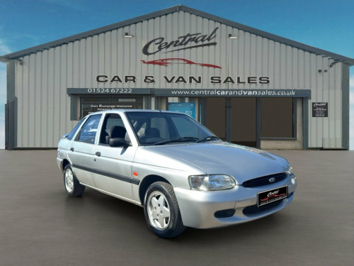 Ford Escort  1.6 Cabaret Limited Edition Hatchback 5dr Petrol M