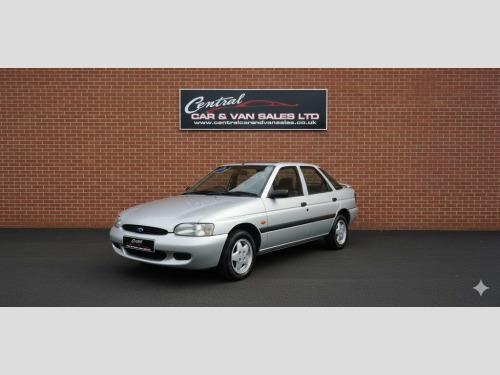 Ford Escort  1.6 Cabaret Limited Edition Hatchback 5dr Petrol M 