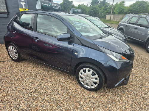 Toyota AYGO  1.0 VVT-i x-play