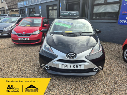 Toyota AYGO  1.0 VVT-i x-play