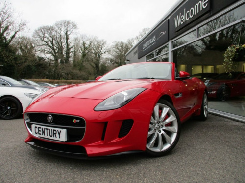 Jaguar F-TYPE  3.0 V6 S 2d 380 BHP A STUNNING EXAMPLE THROUGHOUT