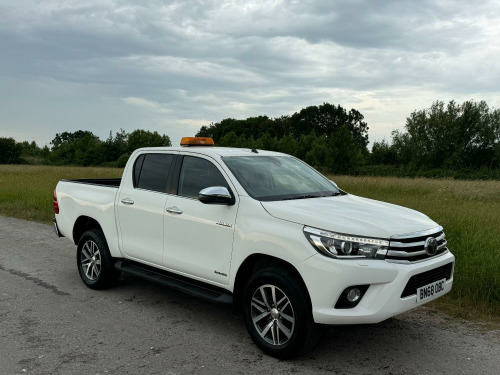 Toyota Hi-Lux  2.4 D-4D Invincible