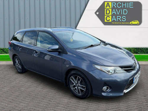 Toyota Auris  1.6 V-Matic Icon+