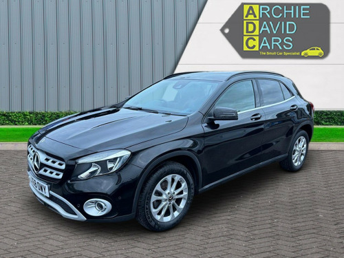 Mercedes-Benz GLA-Class  2.1 GLA200d SE