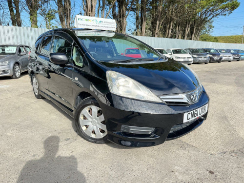 Honda FIT  1.3 SHUTTLE HYBRID AUTO