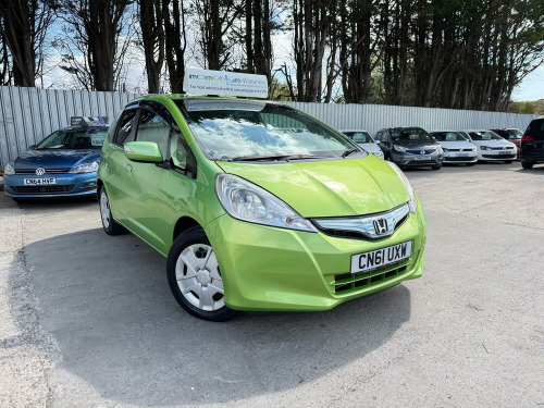 Honda FIT  1.3 HYBRID AUTO 