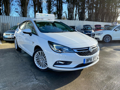 Vauxhall Astra  1.4 i Turbo Elite Nav