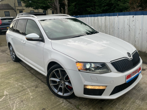 Skoda Octavia  2.0 VRS TDI CR 5-Door ESTATE  F/S/S/H + 1 FORMER KEEPER 